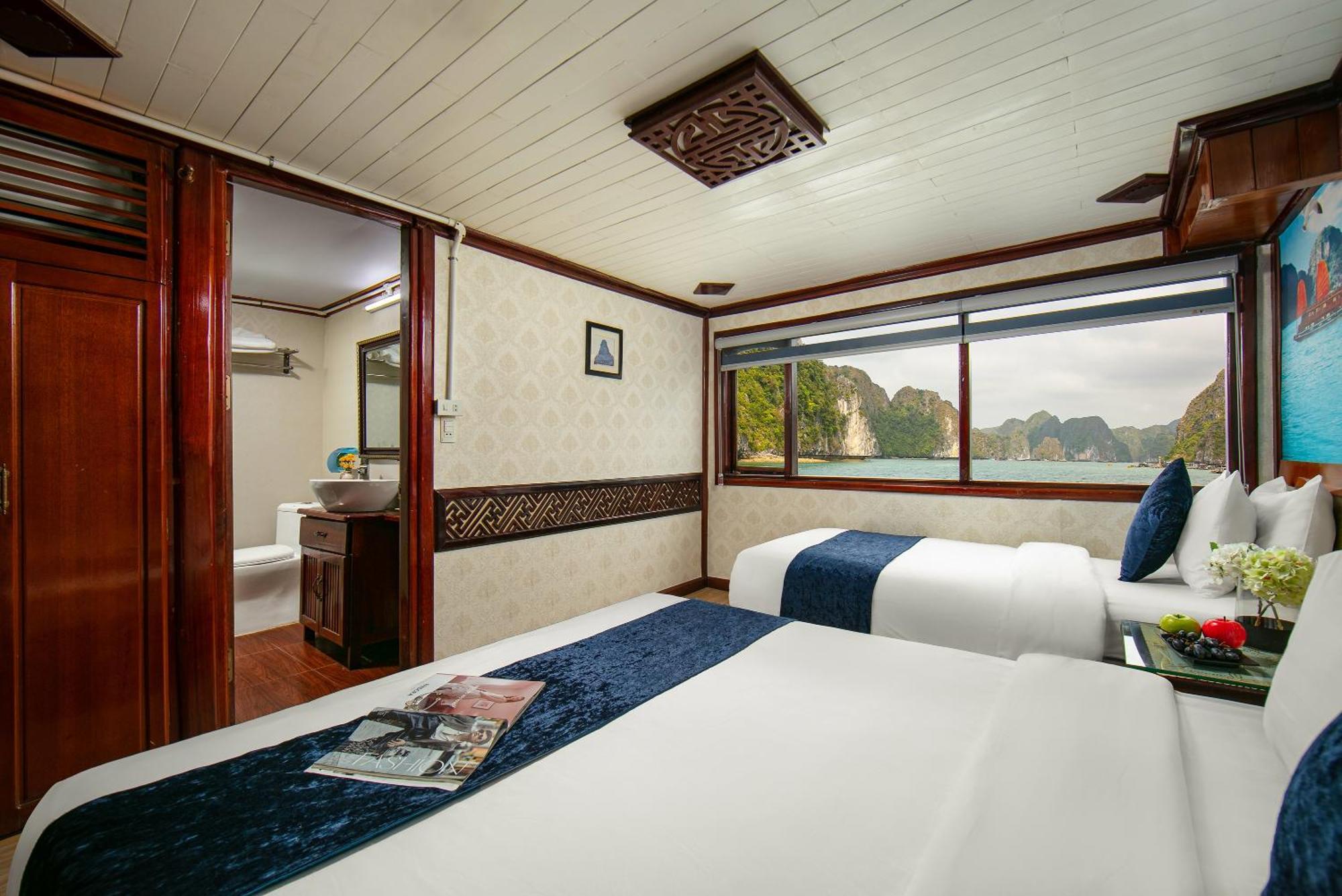 Fantasea Imperial Cruise Hotel ฮาลอง ภายนอก รูปภาพ