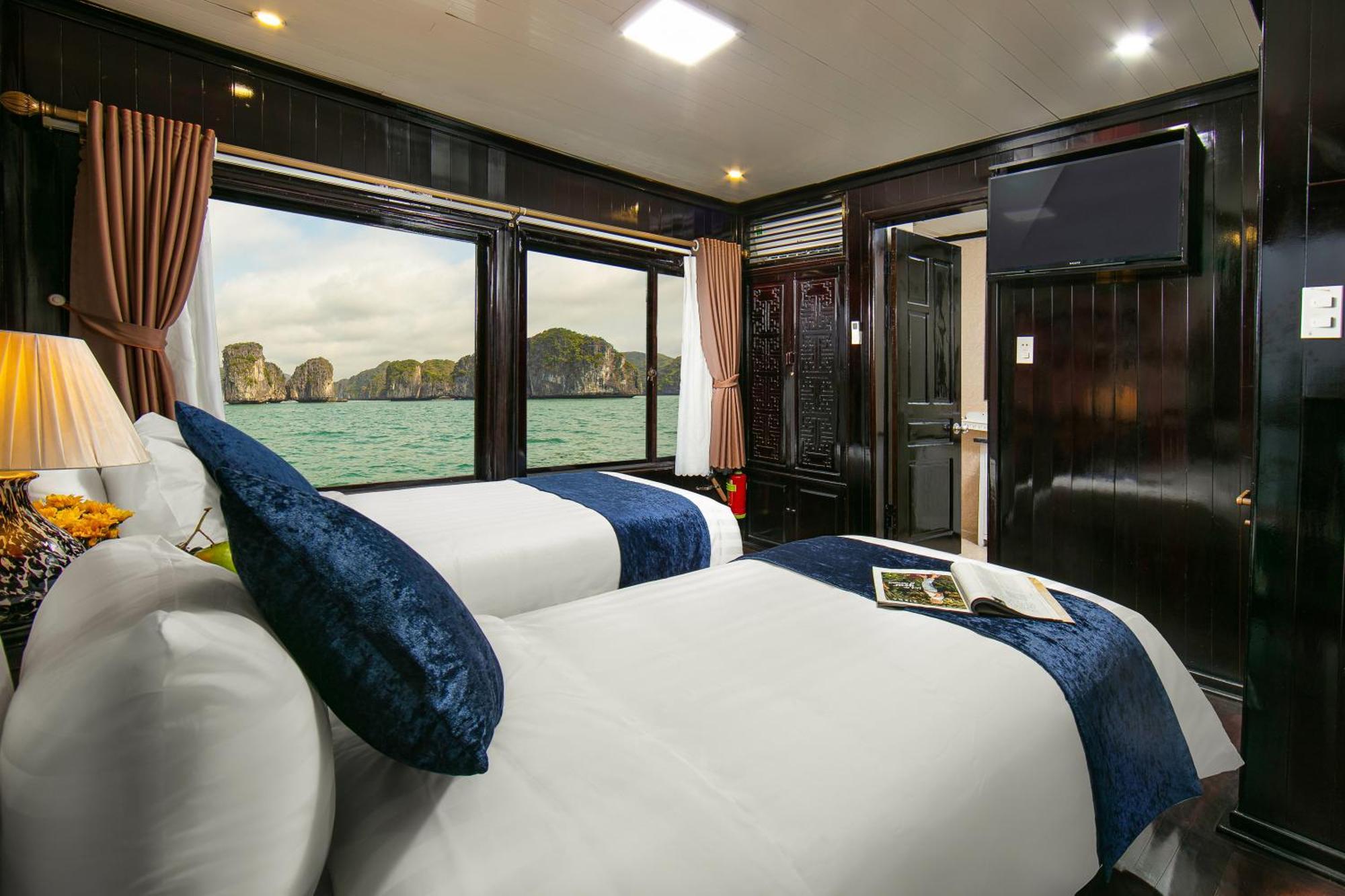 Fantasea Imperial Cruise Hotel ฮาลอง ภายนอก รูปภาพ