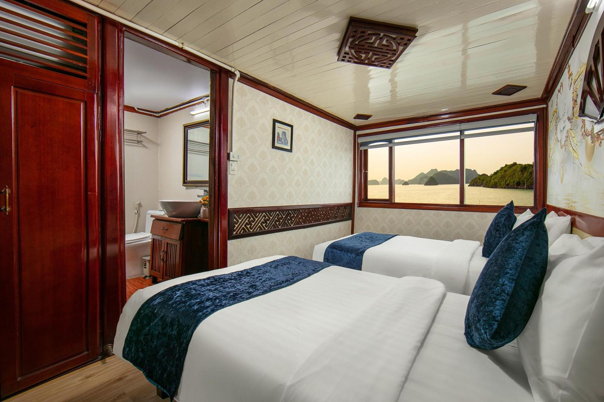Fantasea Imperial Cruise Hotel ฮาลอง ภายนอก รูปภาพ