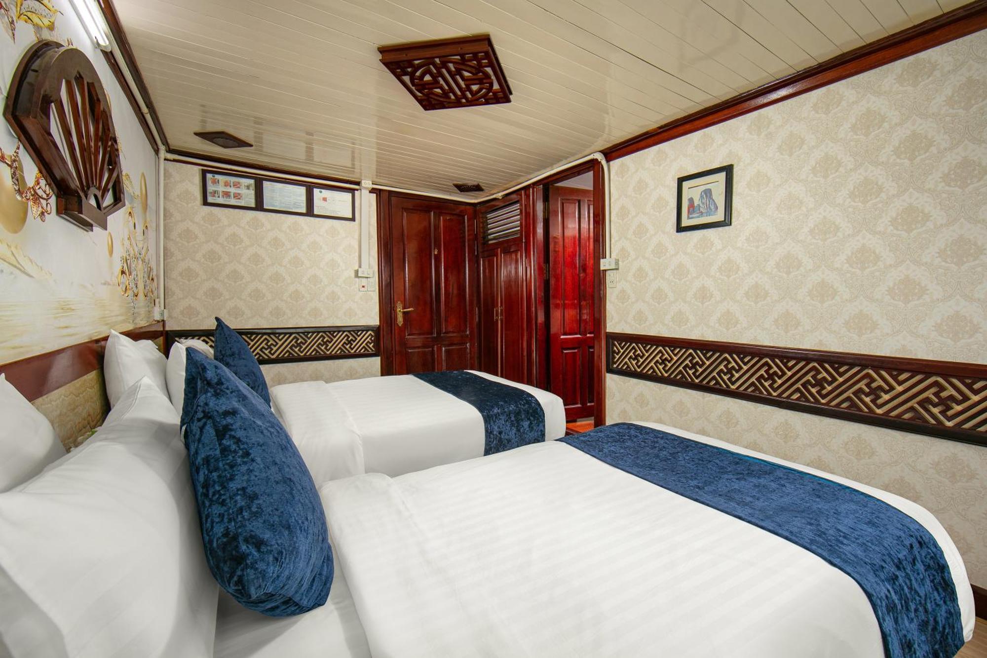Fantasea Imperial Cruise Hotel ฮาลอง ภายนอก รูปภาพ